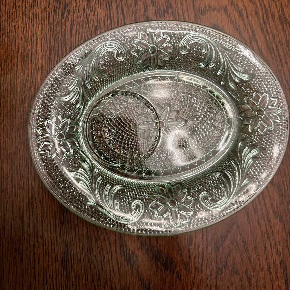 Vintage Tiara Indiana Glass Chantilly Green snack set - Picture 3 of 5